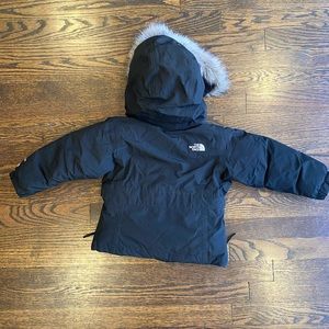 2T North Face winter coat with fur lined hood